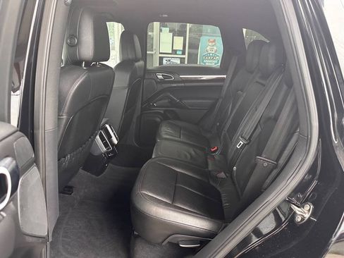 Used 2012 Porsche Cayenne AWD/4WD image 18