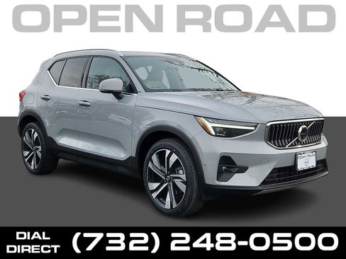Certified 2024 Volvo XC40 B5 Ultimate w/ Protection Package Premier image 1