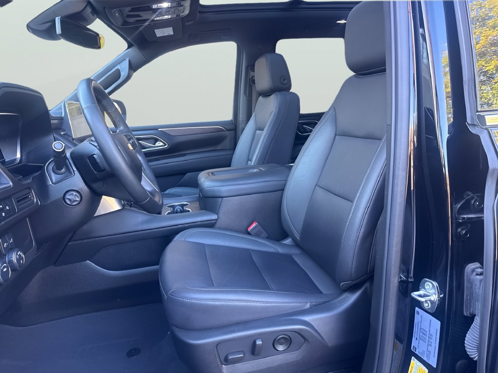 Used 2023 Chevrolet Tahoe LT w/ LT Signature Plus Package AWD/4WD image 13
