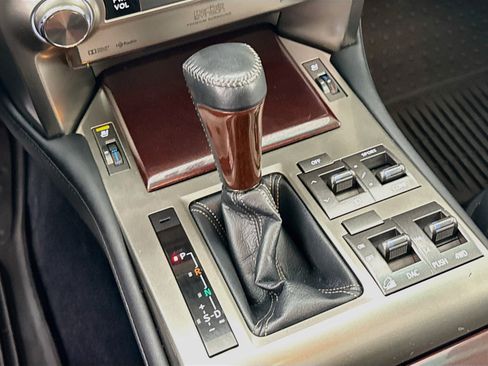 Used 2015 Lexus GX 460 Luxury AWD/4WD image 19