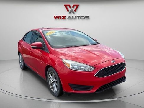 Used 2015 Ford Focus SE FWD image 7