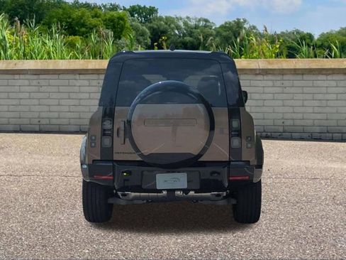 New 2026 Land Rover Defender 110 X-Dynamic SE AWD/4WD image 5