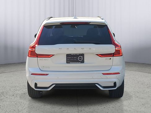 Certified 2025 Volvo XC60 B5 Ultra image 5