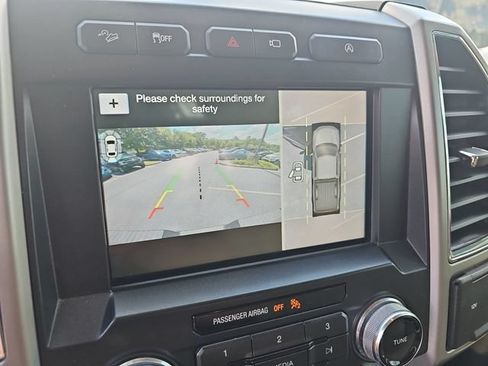 Certified 2018 Ford F150 Lariat w/ Equipment Group 502A Luxury AWD/4WD image 21