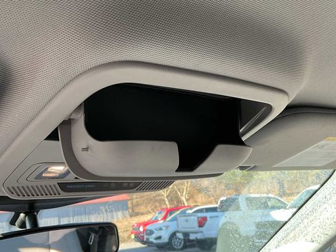 Used 2021 Ford Explorer XLT w/ Equipment Group 202A image 37