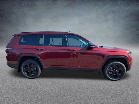 New 2025 Jeep Grand Cherokee L Limited w/ Black Appearance Package image 3