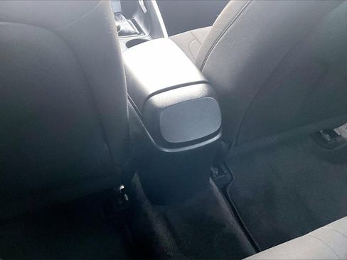 Used 2023 Hyundai Elantra SEL w/ Cargo Package image 32