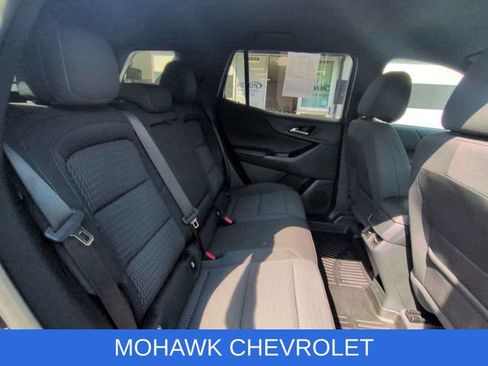 Certified 2025 Chevrolet Equinox LT w/ Safety and Technology Package AWD/4WD image 27