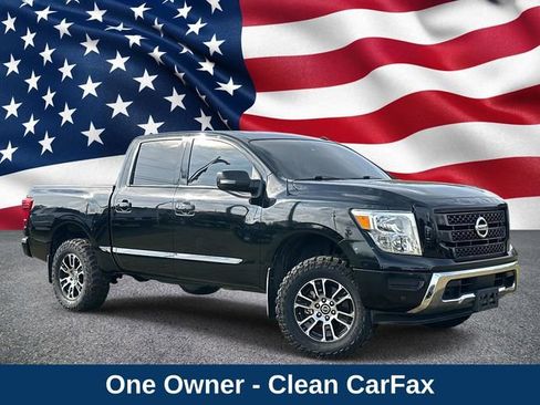 Used 2020 Nissan Titan SV w/ SV Convenience Package image 1