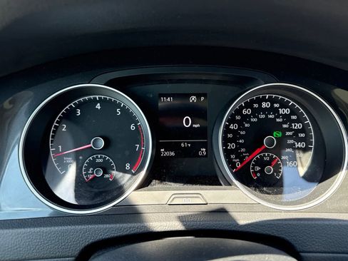 Used 2021 Volkswagen Golf 4-Door FWD image 18