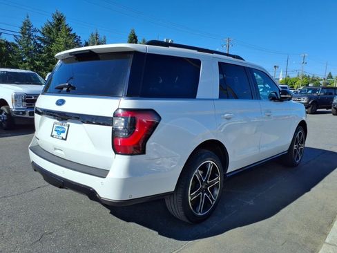 Certified 2021 Ford Expedition Limited image 4