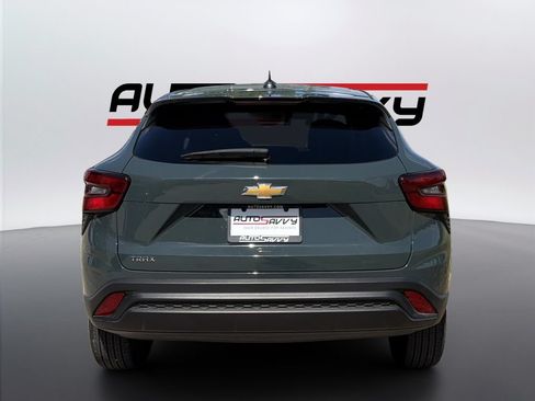 Used 2025 Chevrolet Trax LS FWD image 6