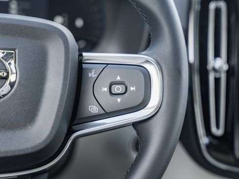 New 2026 Volvo XC40 B5 Ultra w/ Protection Package Premier image 30