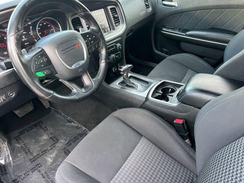 Used 2019 Dodge Charger GT image 11