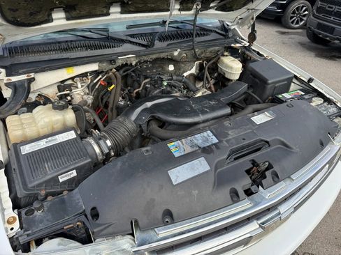 Used 2003 Chevrolet Suburban 2500 LT w/ LT Preferred Equipment Group AWD/4WD image 32