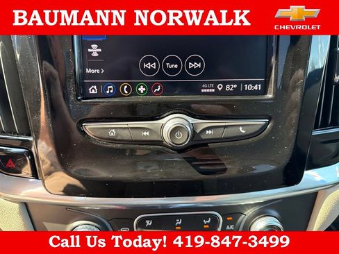 Used 2022 Chevrolet Traverse LS FWD image 33