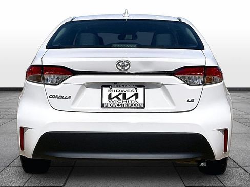Used 2023 Toyota Corolla LE FWD image 4