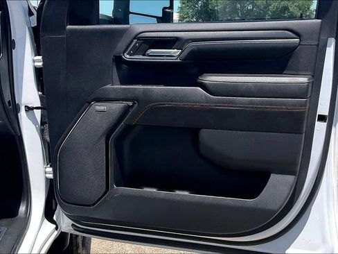 Used 2024 GMC Sierra 2500 AT4 w/ AT4 Premium Plus Package AWD/4WD image 29