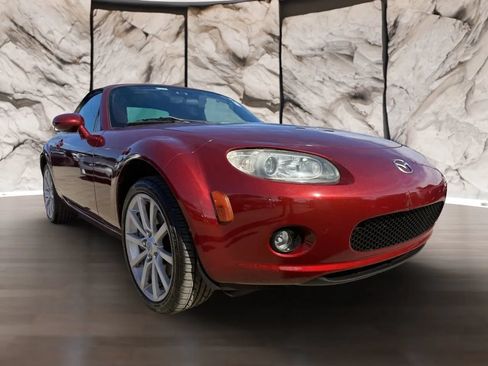 Used 2006 MAZDA MX-5 Miata Grand Touring RWD image 3