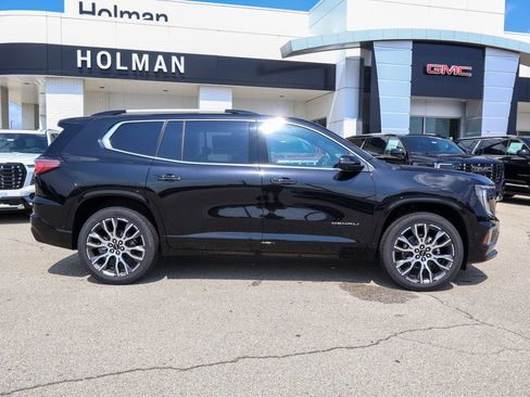 New 2027 GMC Acadia Denali Ultimate w/ LPO, Floor Liner Package AWD/4WD image 2