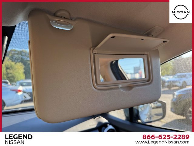 Used 2025 Nissan Versa SV w/ Trunk Package FWD image 29