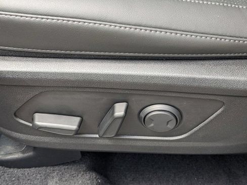 Used 2024 Kia Sorento SX FWD image 13
