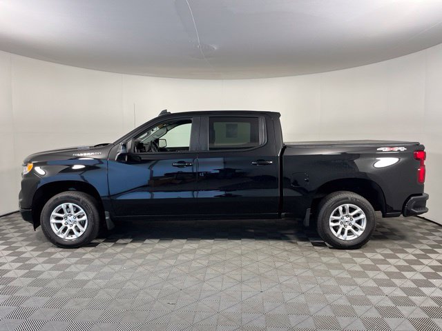 Used 2024 Chevrolet Silverado 1500 RST w/ Protection Package AWD/4WD image 4