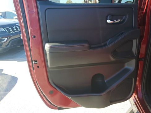 Used 2024 Nissan Frontier PRO-4X w/ Off-Road Protection Package image 15