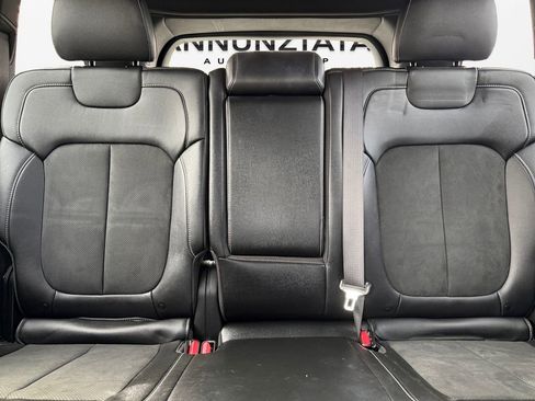 Used 2023 Jeep Grand Cherokee Altitude image 16