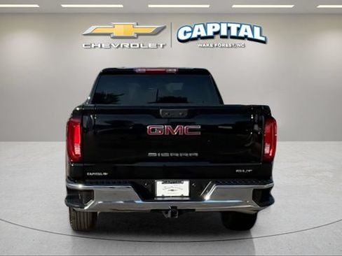 Used 2025 GMC Sierra 1500 SLT AWD/4WD image 5
