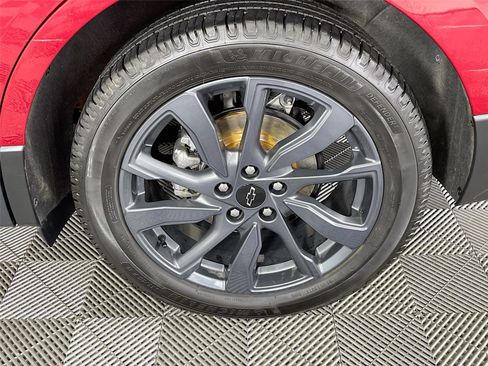 Certified 2022 Chevrolet Equinox RS w/ RS Leather Package image 36