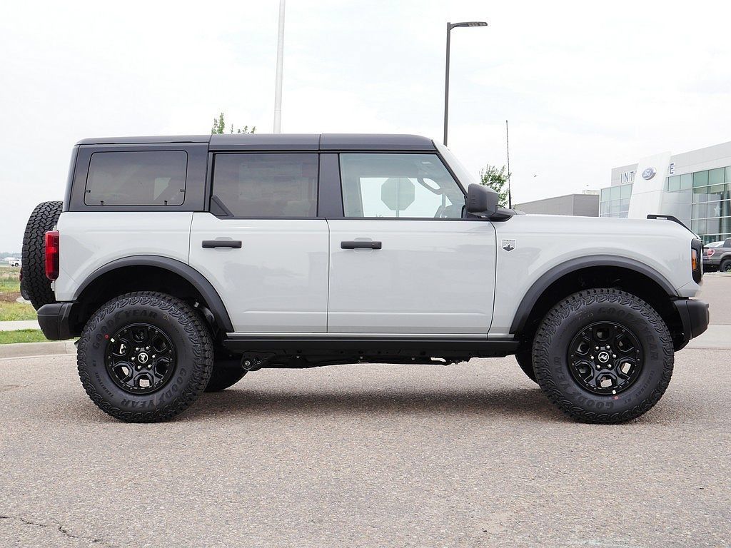 New 2026 Ford Bronco Big Bend w/ Black Diamond Package AWD/4WD image 6