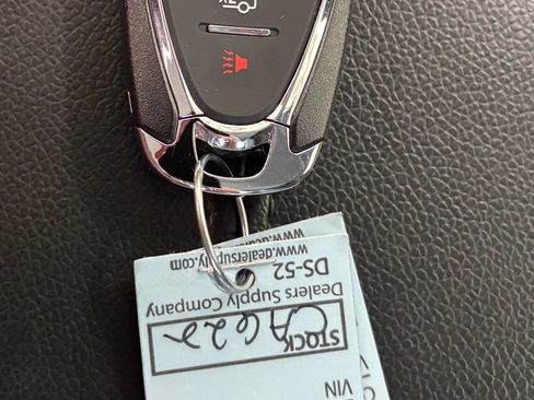 Used 2023 Chevrolet Malibu LT FWD image 31