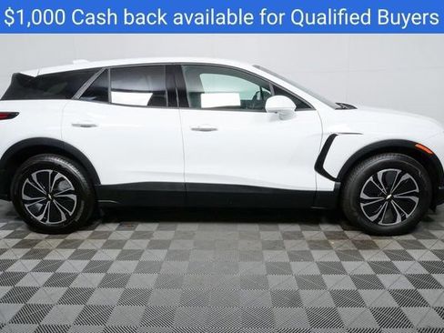 New 2026 Chevrolet Blazer EV LT image 2