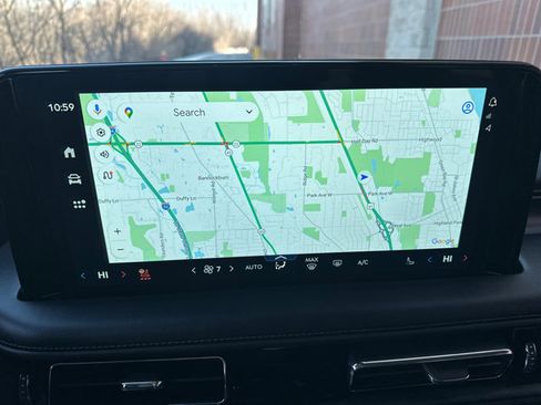 Used 2025 Lincoln Aviator AWD w/ Equipment Group 101A image 16