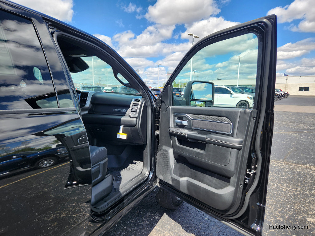 New 2026 RAM 3500 Big Horn AWD/4WD image 43