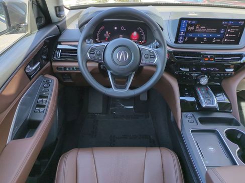 Certified 2025 Acura MDX FWD w/ Technology Package image 16