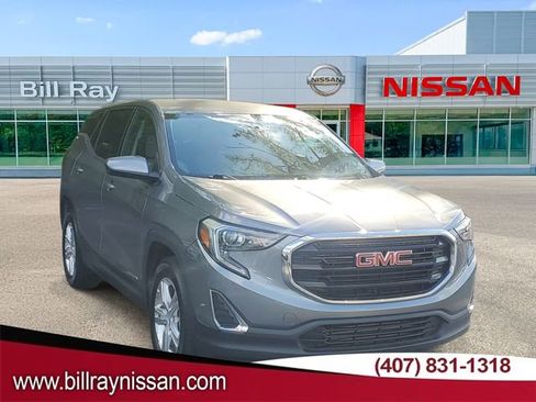 Used 2020 GMC Terrain SLE image 1