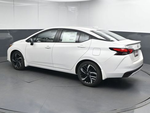 New 2025 Nissan Versa SR w/ Trunk Package image 5