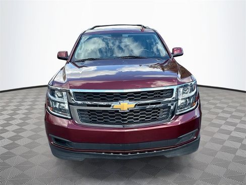 Used 2020 Chevrolet Suburban LT image 2