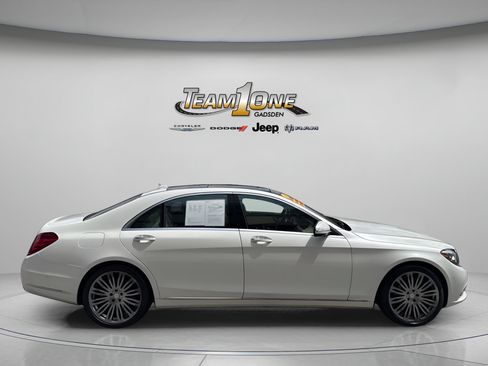 Used 2017 Mercedes-Benz S 550 Sedan image 9