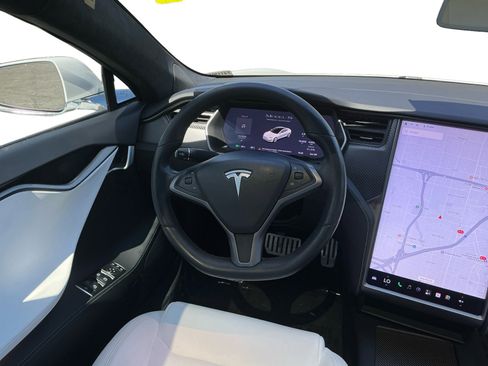 Used 2020 Tesla Model S Performance AWD/4WD image 11