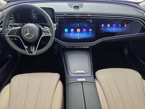 New 2026 Mercedes-Benz E 350 4MATIC Sedan image 10