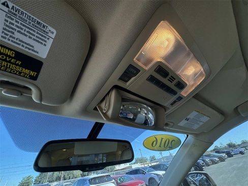 Used 2016 Toyota Highlander XLE image 45