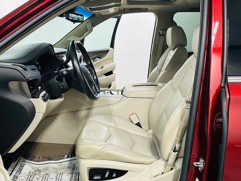 Used 2018 Cadillac Escalade ESV Premium Luxury image 10
