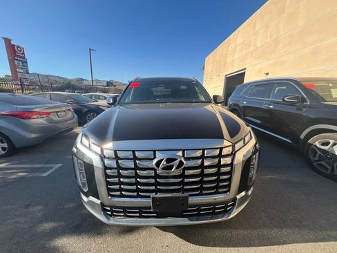 Used 2024 Hyundai Palisade Calligraphy AWD/4WD image 3