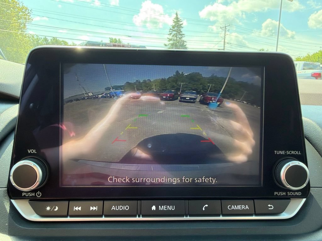 Used 2023 Nissan Rogue SV AWD/4WD image 18
