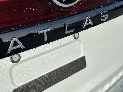 New 2026 Volkswagen Atlas Peak Edition AWD/4WD image 11