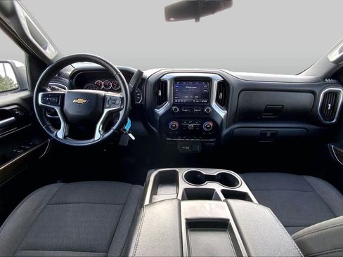 Certified 2021 Chevrolet Silverado 1500 LT w/ Fleet Comfort Package AWD/4WD image 15