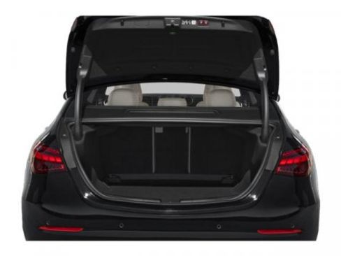 Used 2025 Mercedes-Benz C 300 Sedan image 11